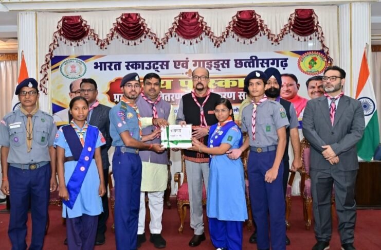 जिले के 111 स्काउट्स, गाइड्स, रोवर्स, रेंजर्स राज्यपाल पुरस्कार से सम्मानित